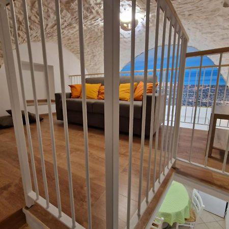 Вилла Casa Scheledd Чистернино Экстерьер фото