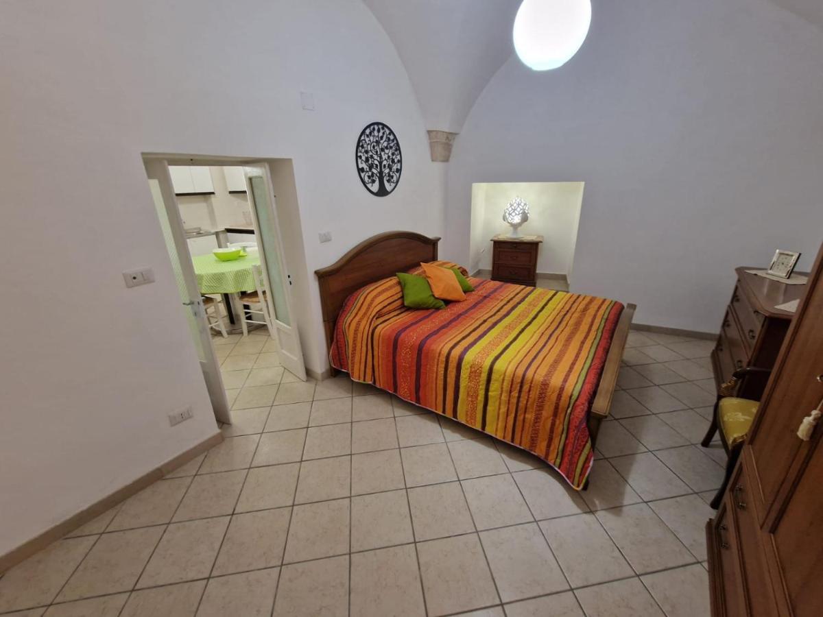 Вилла Casa Scheledd Чистернино Экстерьер фото