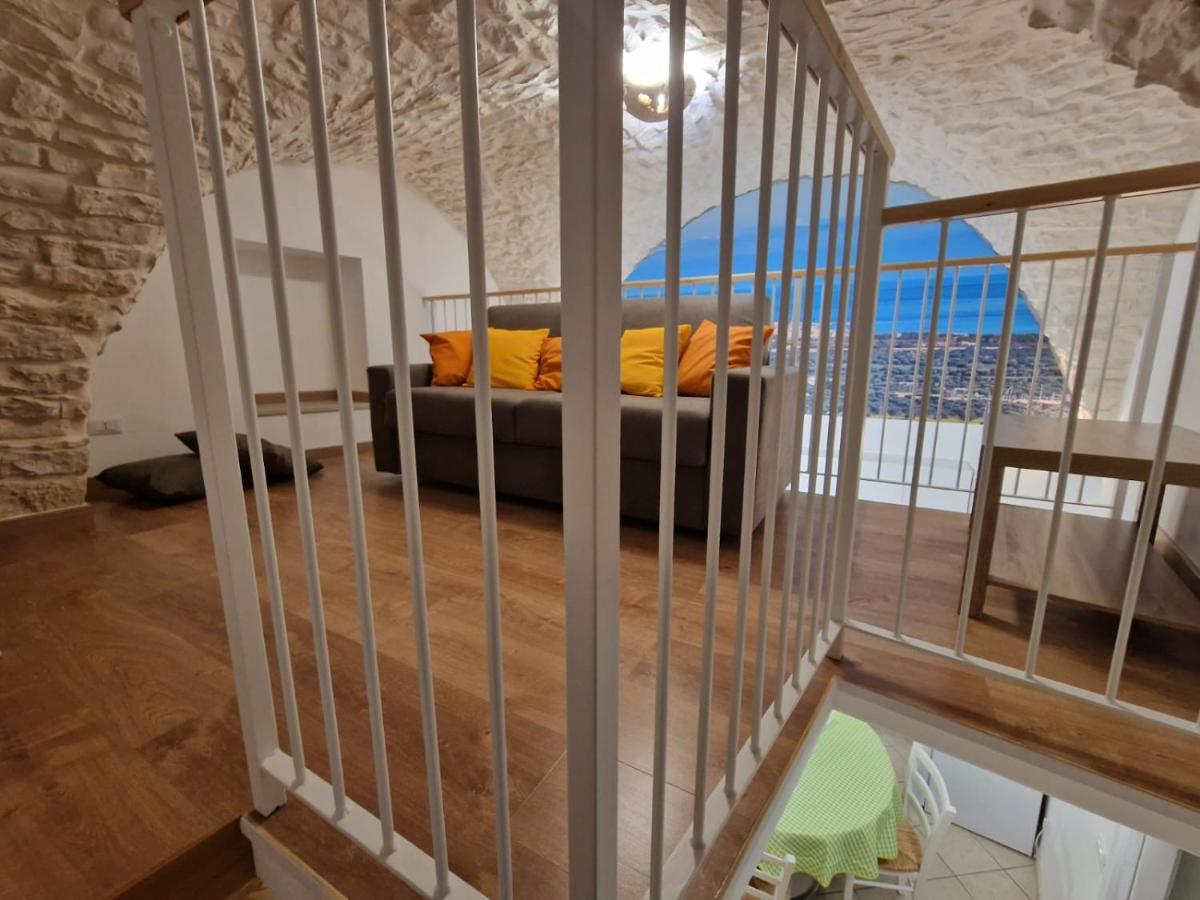 Вилла Casa Scheledd Чистернино Экстерьер фото