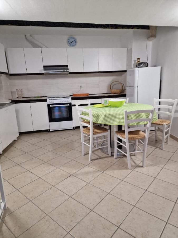 Вилла Casa Scheledd Чистернино Экстерьер фото